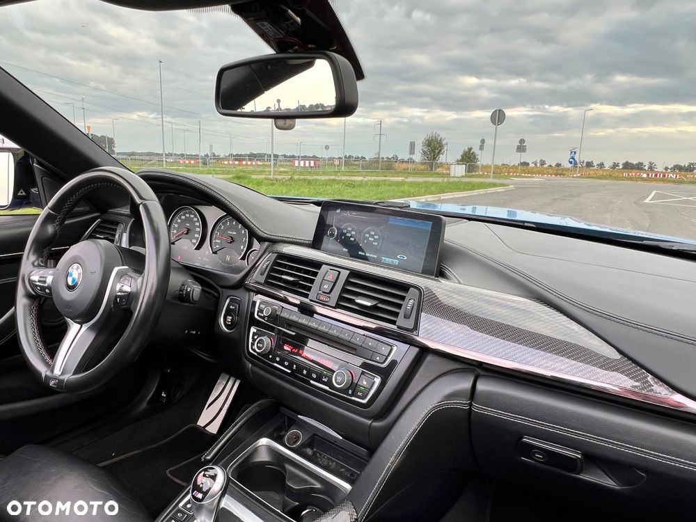 BMW M4 Cabrio DKG - 16