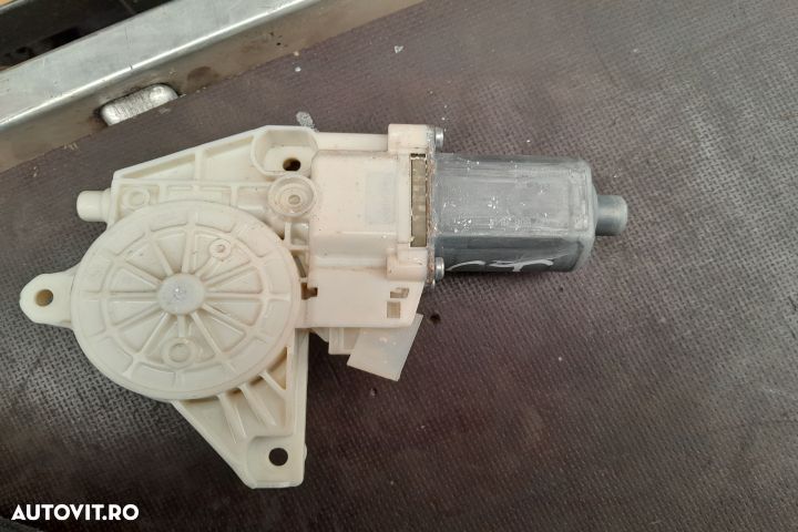 Motoras macara geam fata stanga A4479063500 A4479063500 Mercedes-Benz - 2