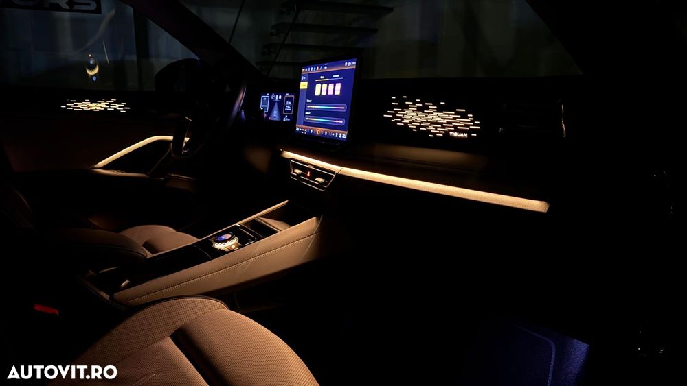 Volkswagen Tiguan 2.0 TDI SCR DSG - 38