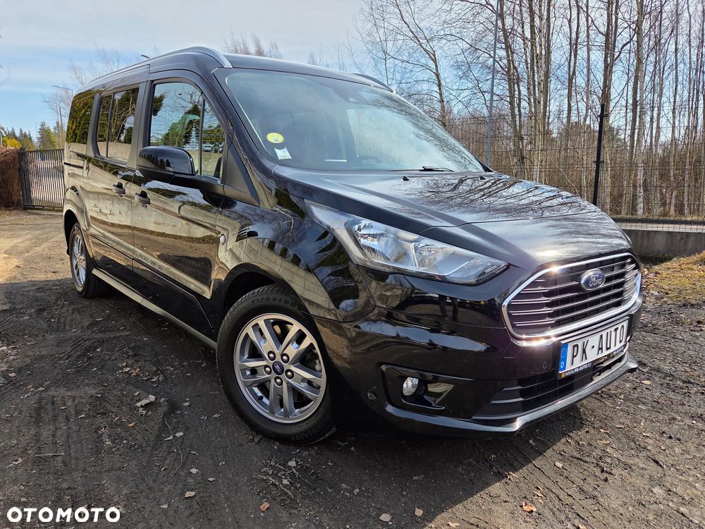 Ford Tourneo Connect Grand - 32
