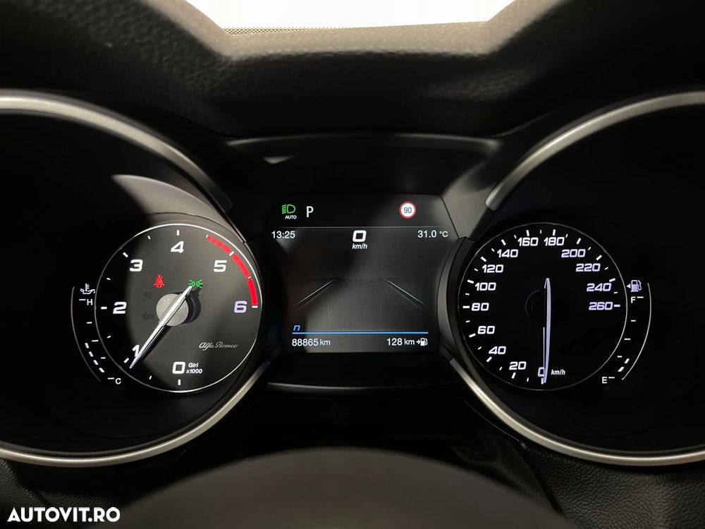 Alfa Romeo Stelvio 2.2 16V AT8 Q4 Sprint - 31