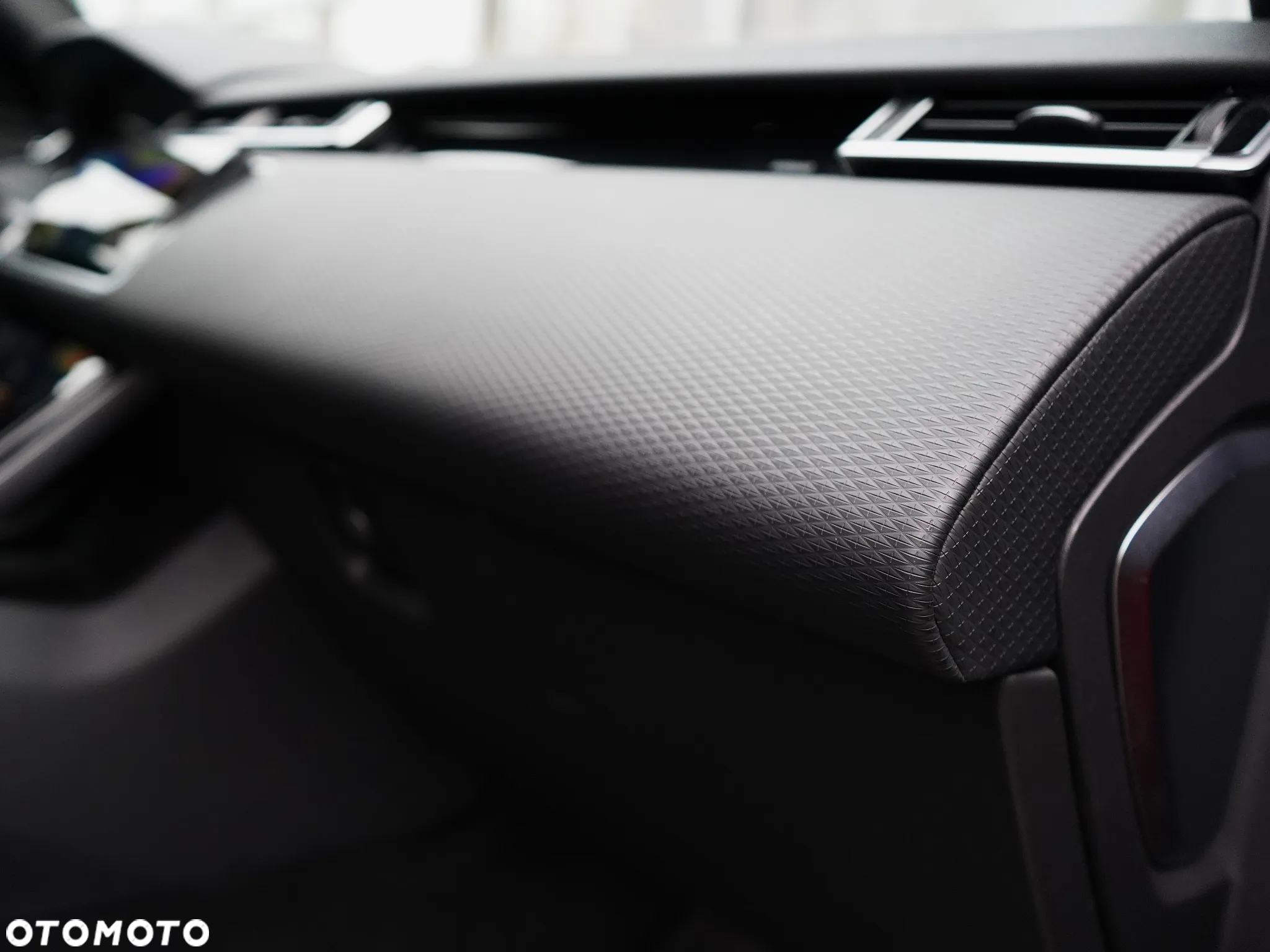 Land Rover Range Rover Velar D200 Dynamic SE - 13