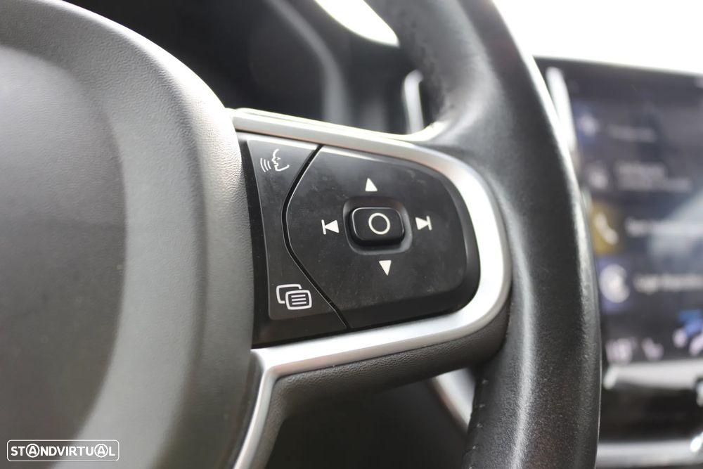 Volvo XC 60 2.0 D3 Momentum Plus - 14