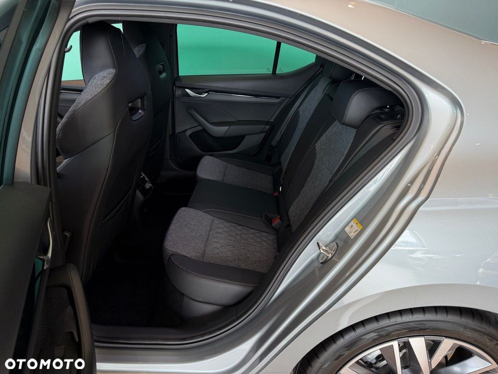 Skoda Octavia 1.5 TSI mHEV Sportline DSG - 13
