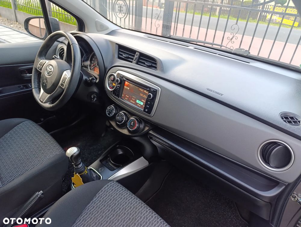 Toyota Yaris 1.33 Dynamic - 19