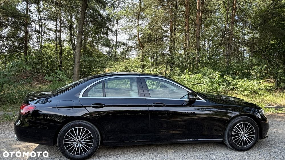 Mercedes-Benz Klasa E 220 d Exclusive - 31