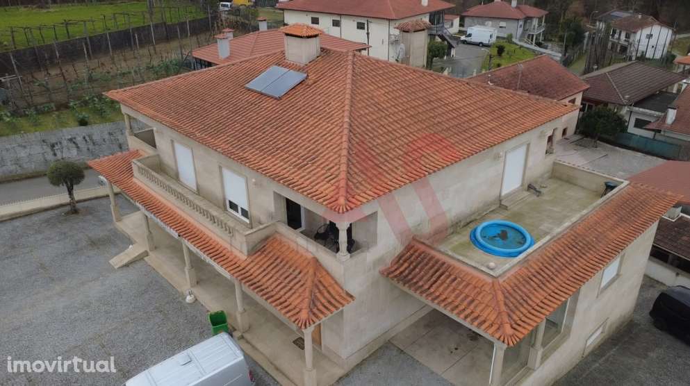 Moradia de Pedra com Armazém, Café e Habitação – Estorãos, Fafe - Grande imagem: 2/7