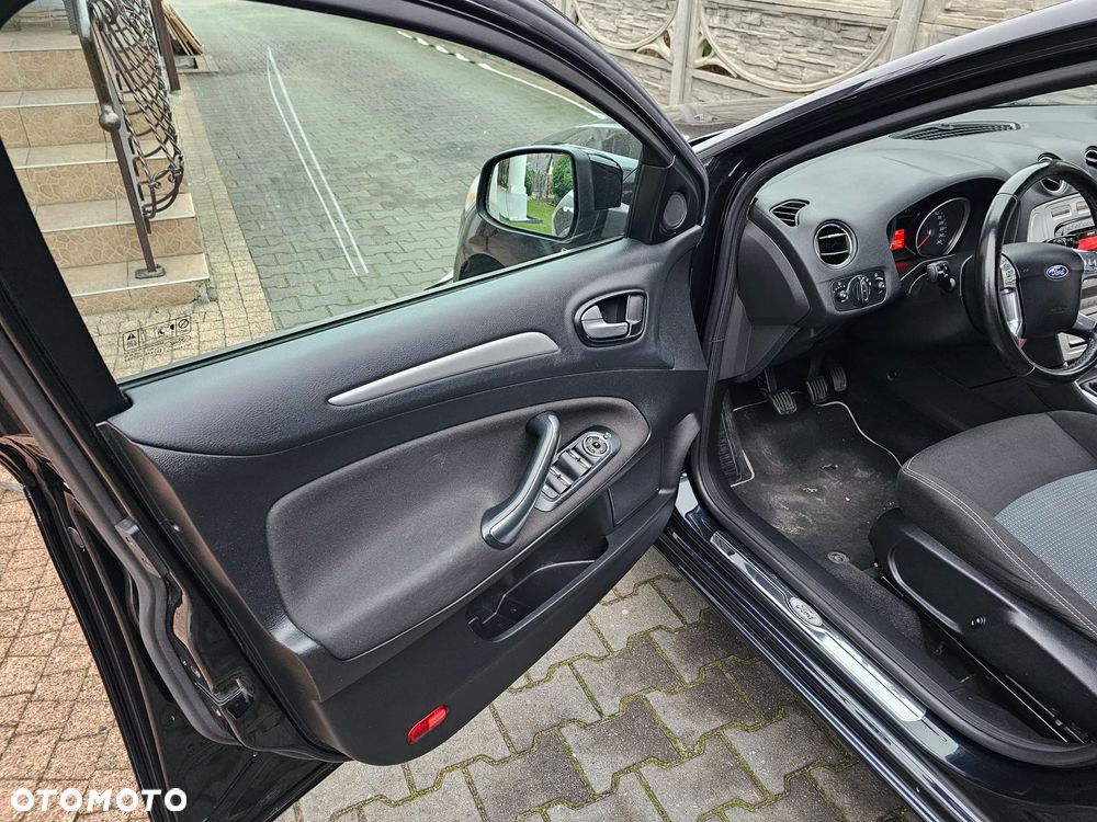 Ford Mondeo SW 2.0 Titanium - 21