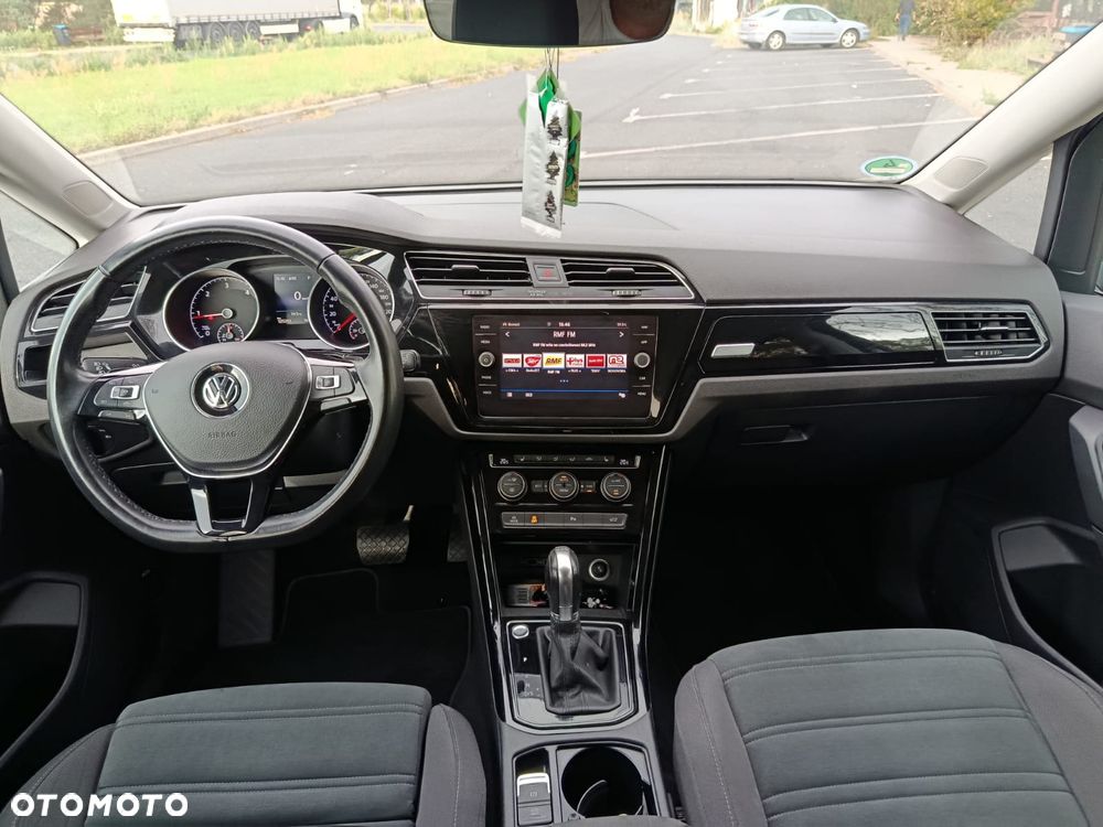 Volkswagen Touran 2.0 TDI BMT Highline DSG - 23