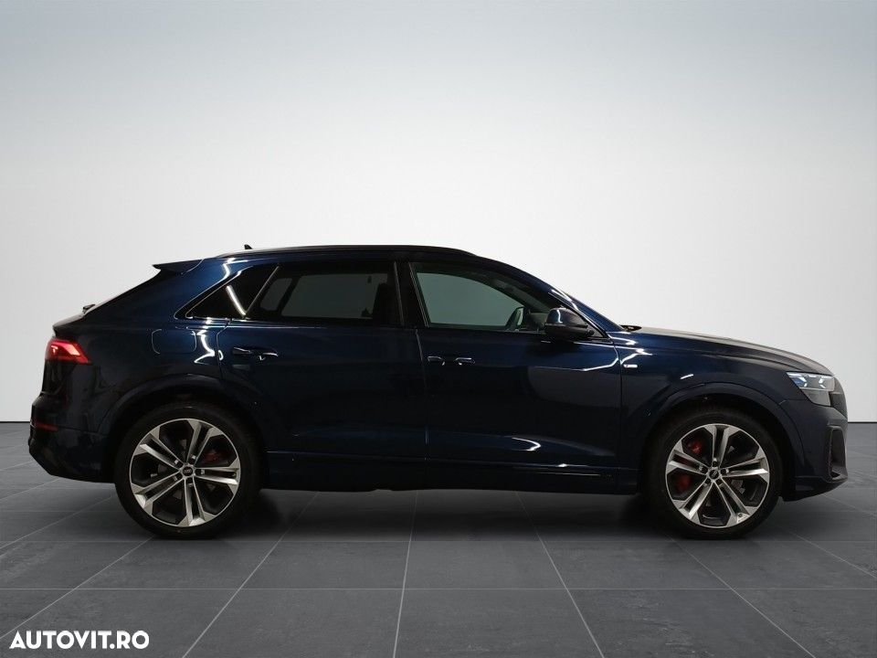 Audi Q8 - 6