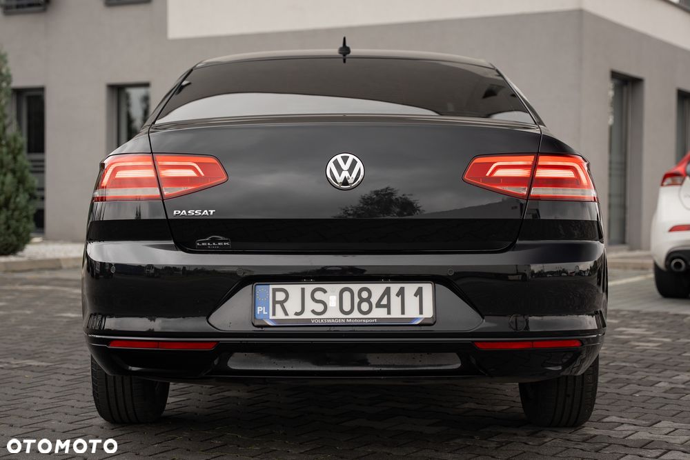 Volkswagen Passat 1.6 TDI BMT Trendline - 19