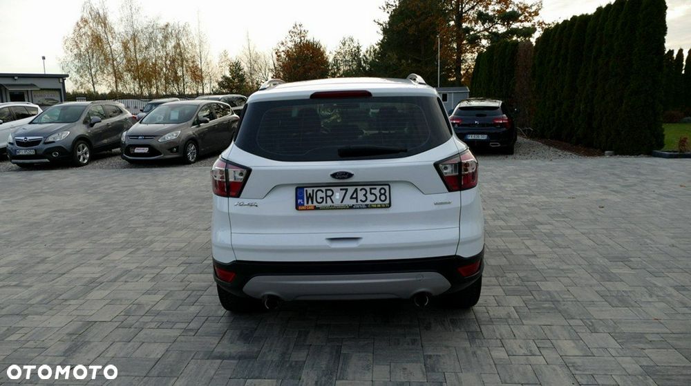 Ford Kuga - 12