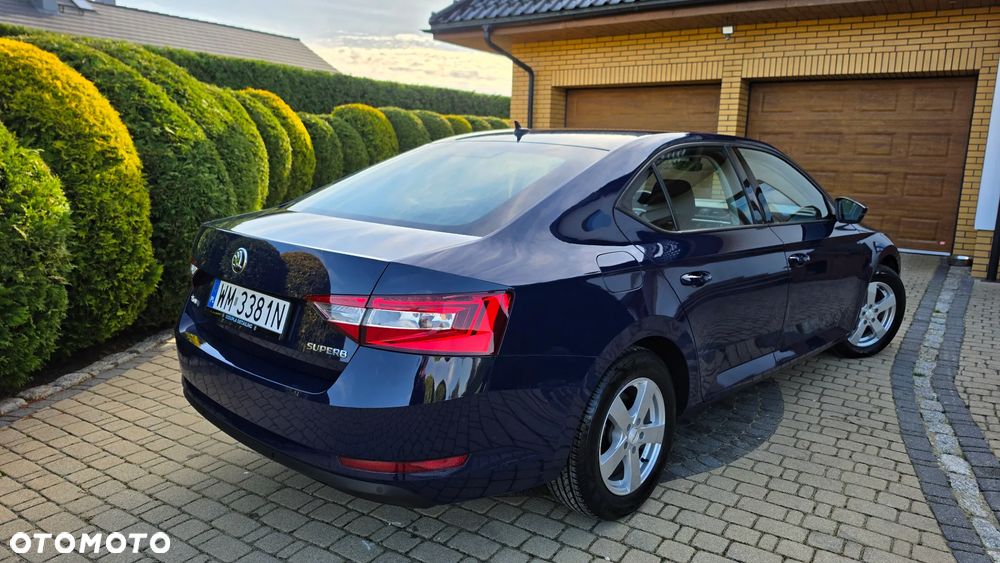 Skoda Superb 2016 photo 5
