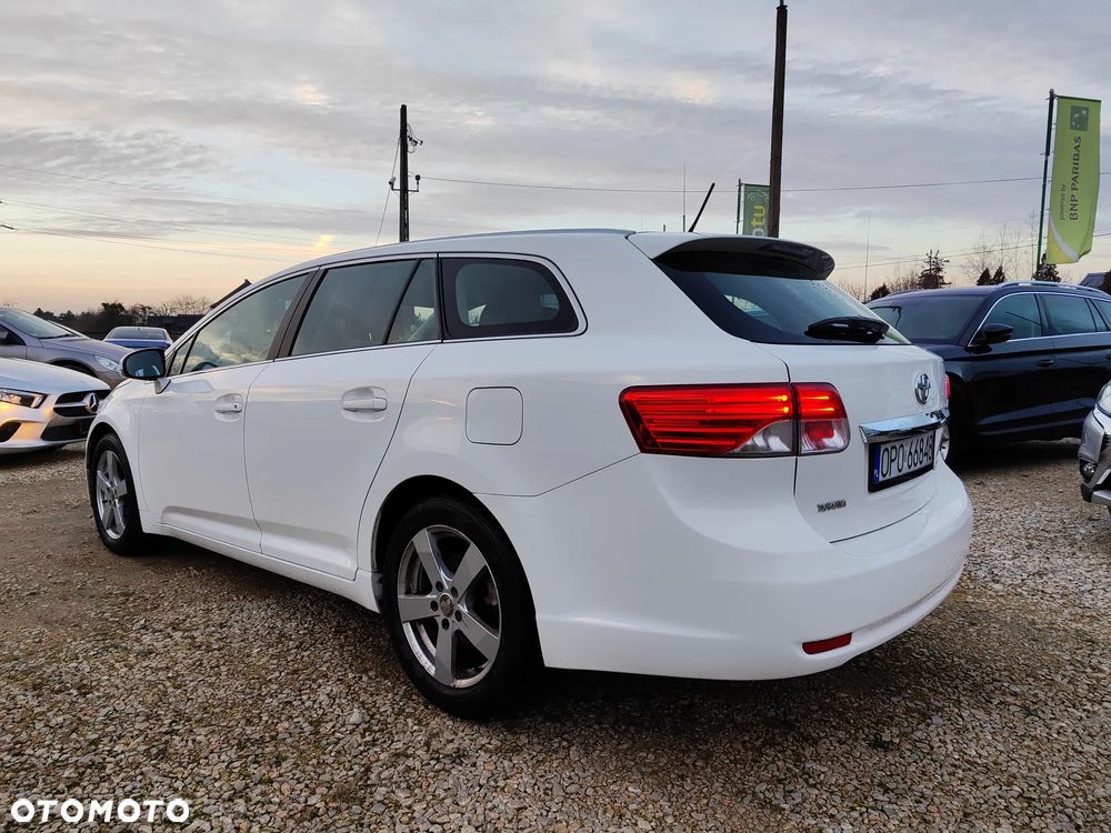 Toyota Avensis 2.2 D-4D Business Edition - 5