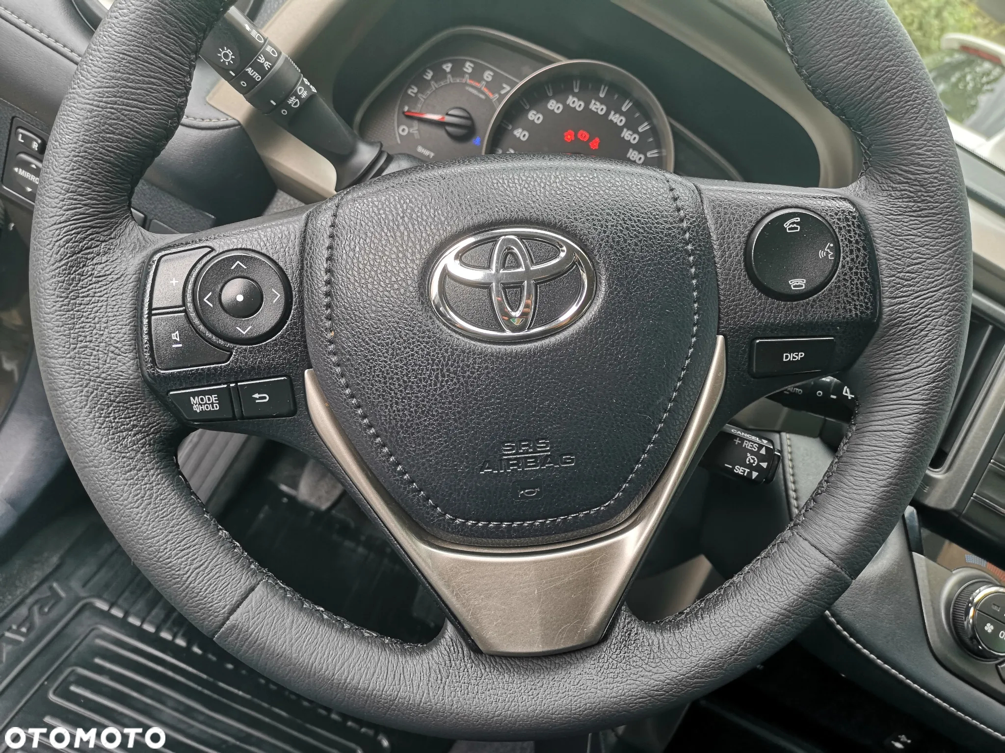 Toyota RAV4 2.0 D-4D Premium - 13
