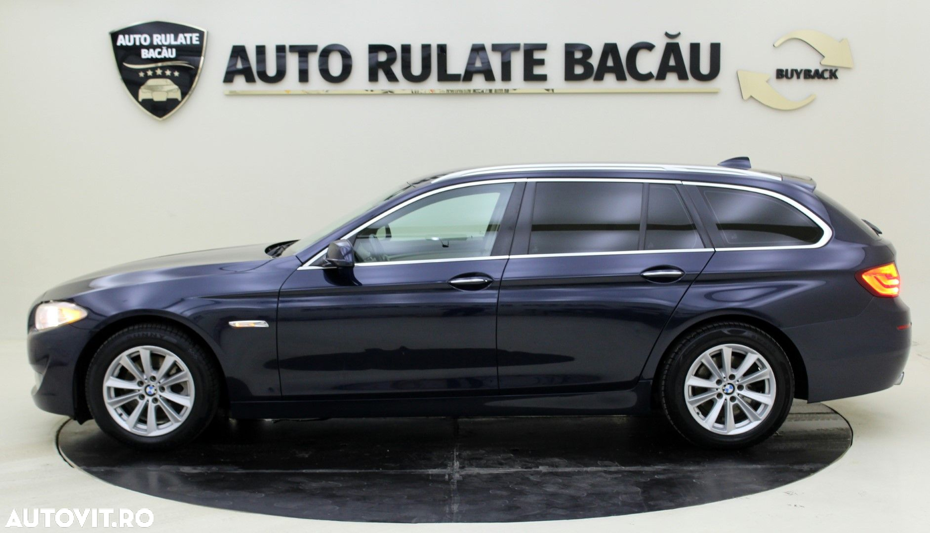 BMW Seria 5 520d Touring - 5