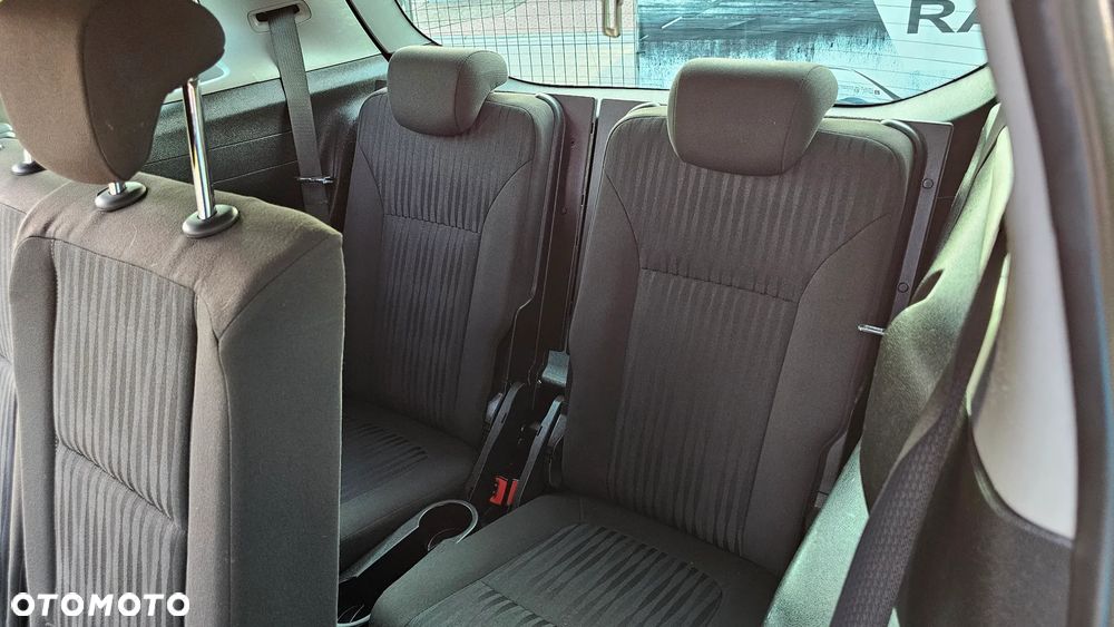 Opel Zafira - 12