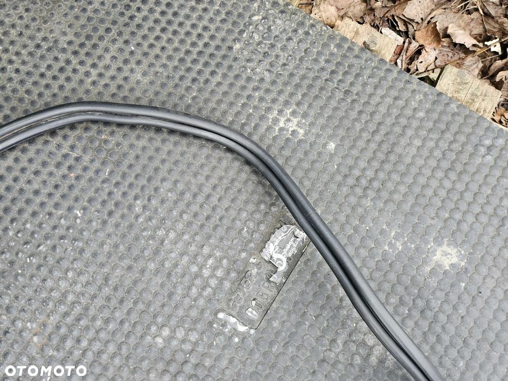 Uszczelka Guma Pokrywy Klapy Bagaznika VW Golf IV 4 Hatchback 3 5 Drzwi - 7