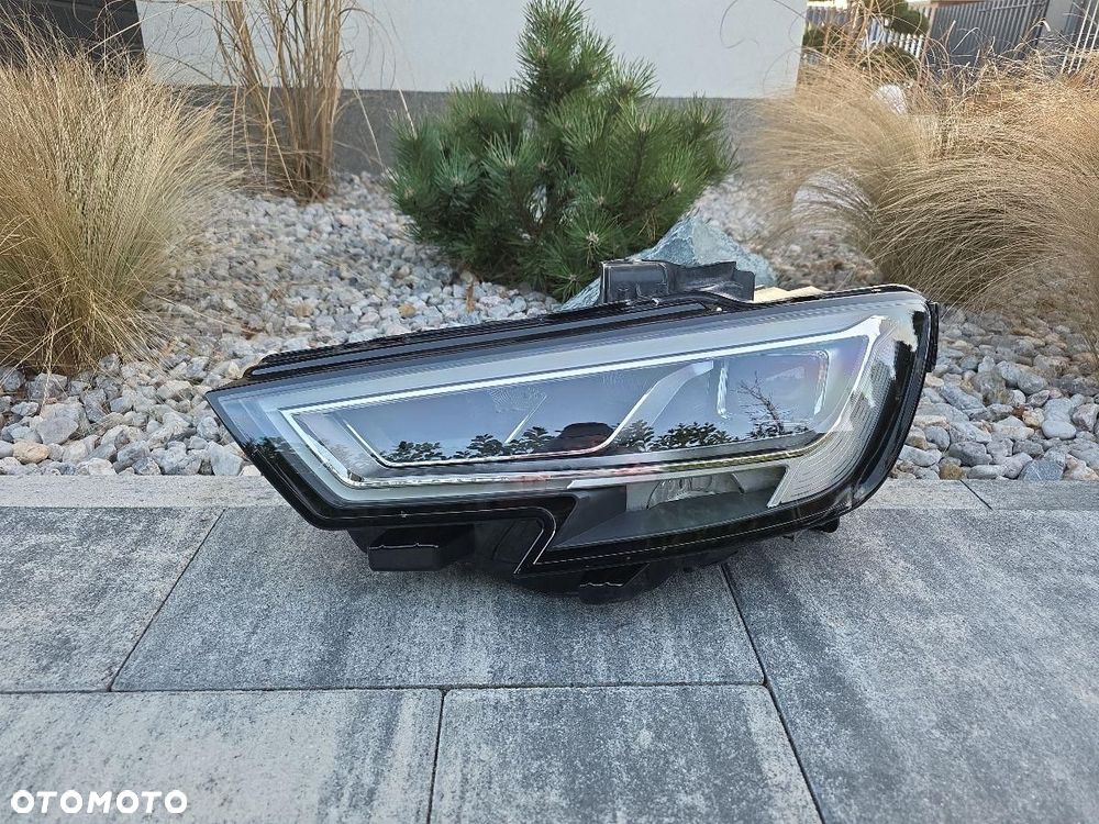 AUDI A3 S3 8V0 8V LIFT Lampa lewa przód Full Led Dynamic 8V0941033C 2019 - 1