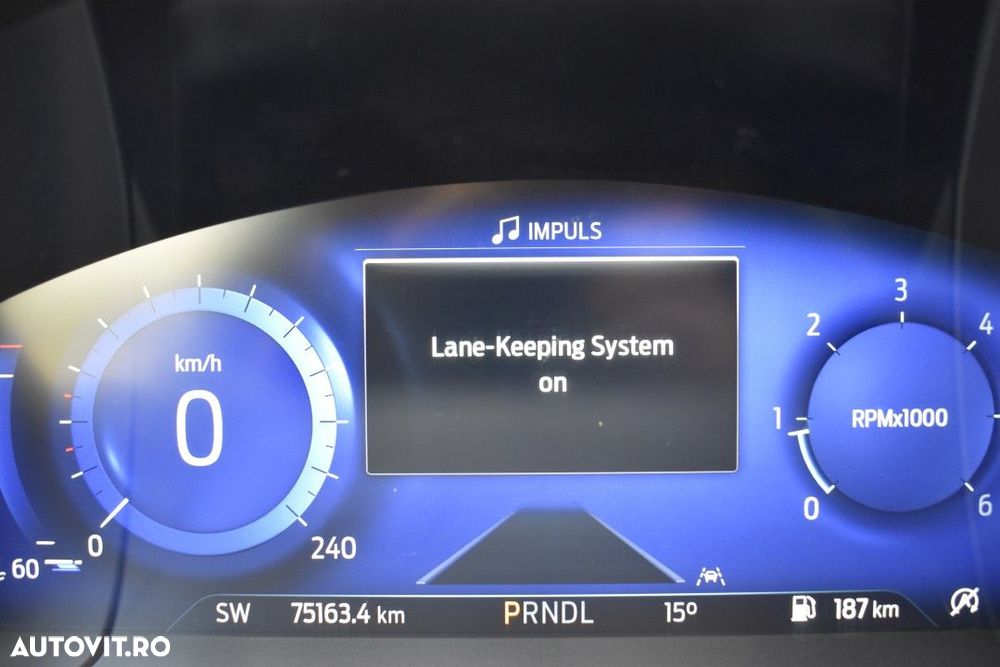 Ford Kuga - 26