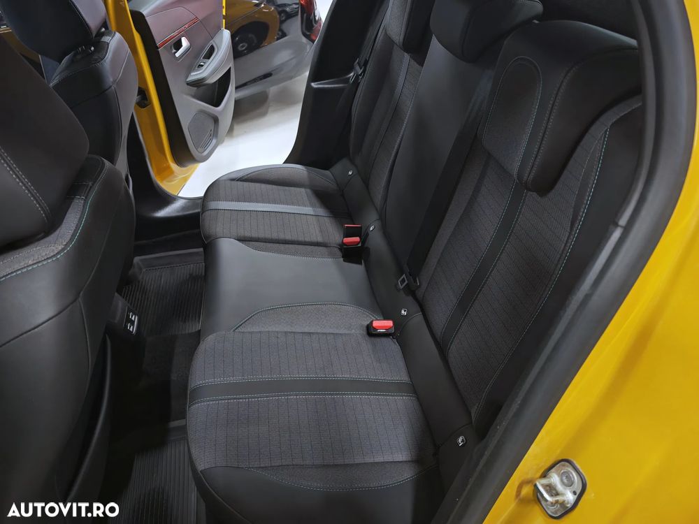 Peugeot 208 PureTech 100 EAT8 Allure Pack - 27