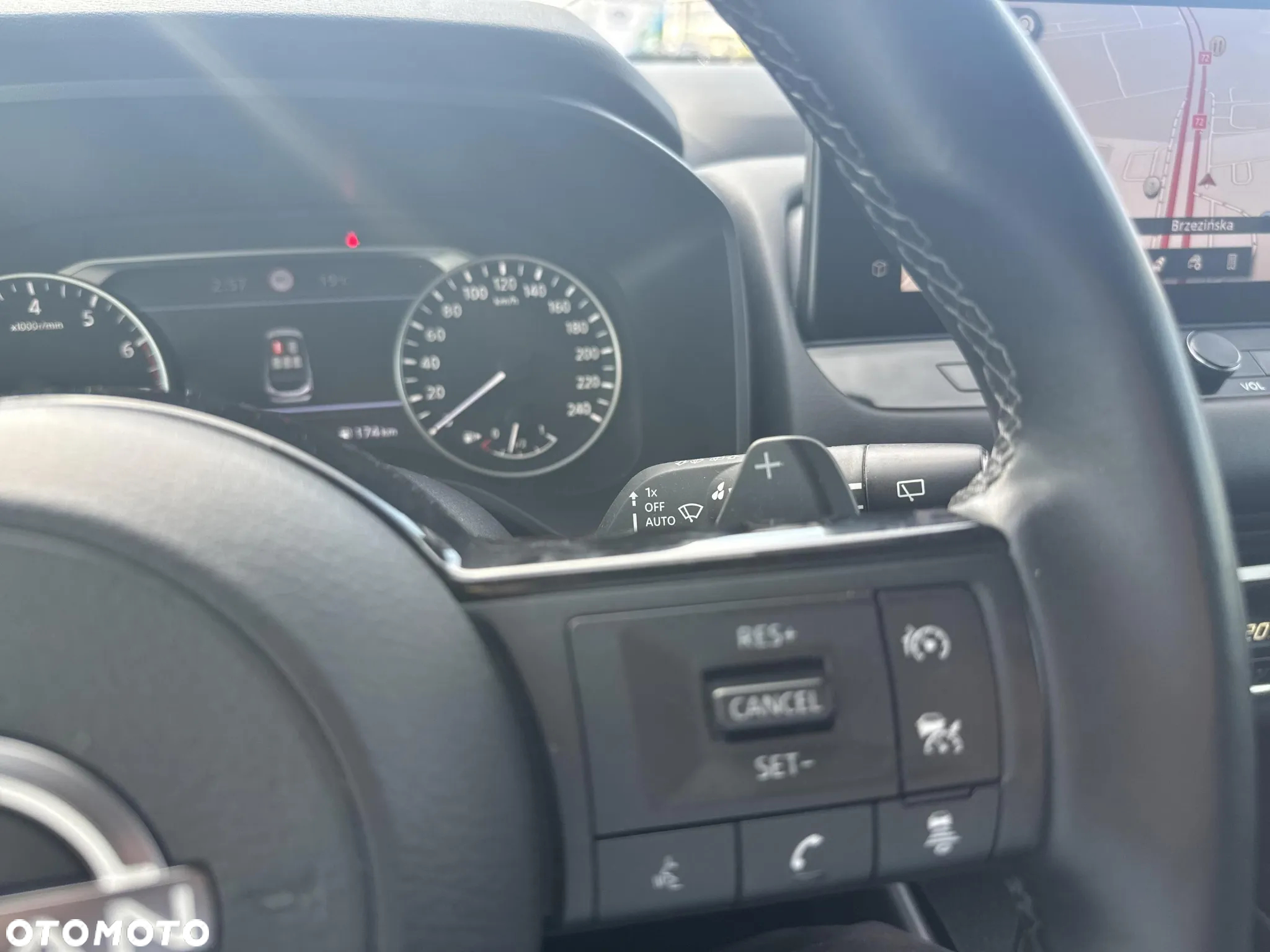 Nissan Qashqai 1.3 DIG-T N-Connecta DCT - 21