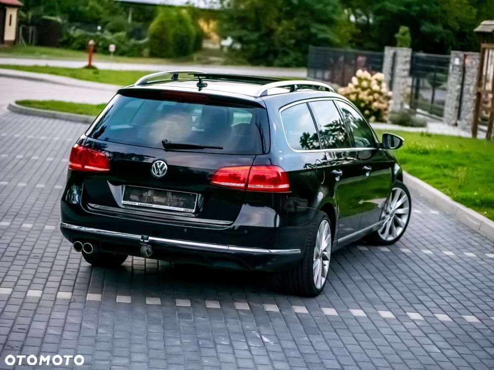 Volkswagen Passat 2.0 TDI DPF Highline - 11