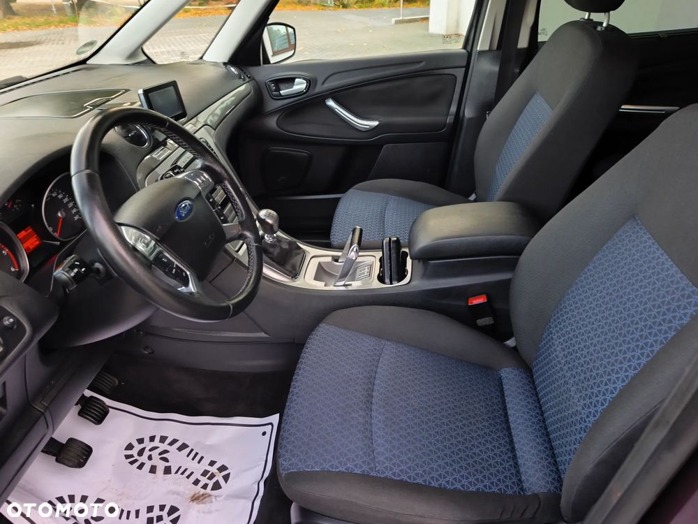 Ford Galaxy 2.0 TDCi Ambiente - 19