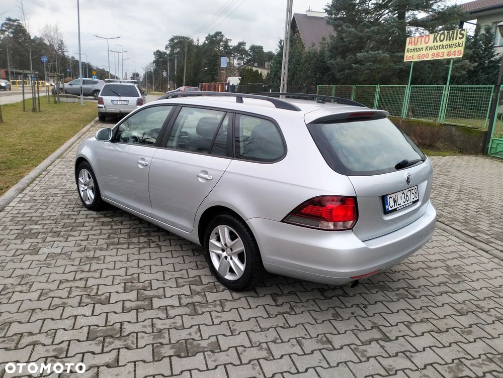 Volkswagen Golf 1.6 TDI DPF Comfortline - 11