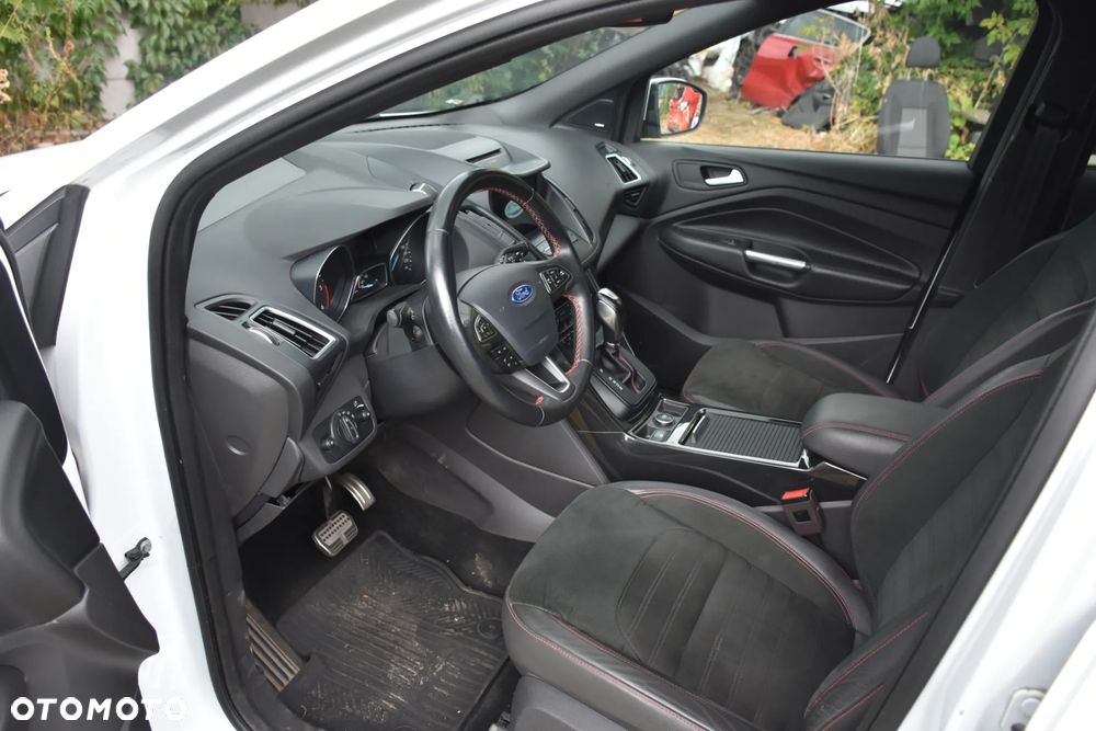Ford Kuga 2.0 TDCi 4x4 ST-Line - 9