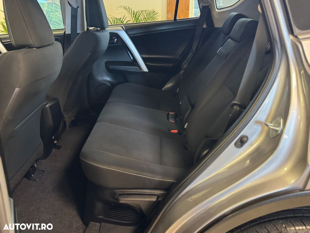 Toyota RAV4 2.5 VVT-iE 4x2 Dynamic - 23