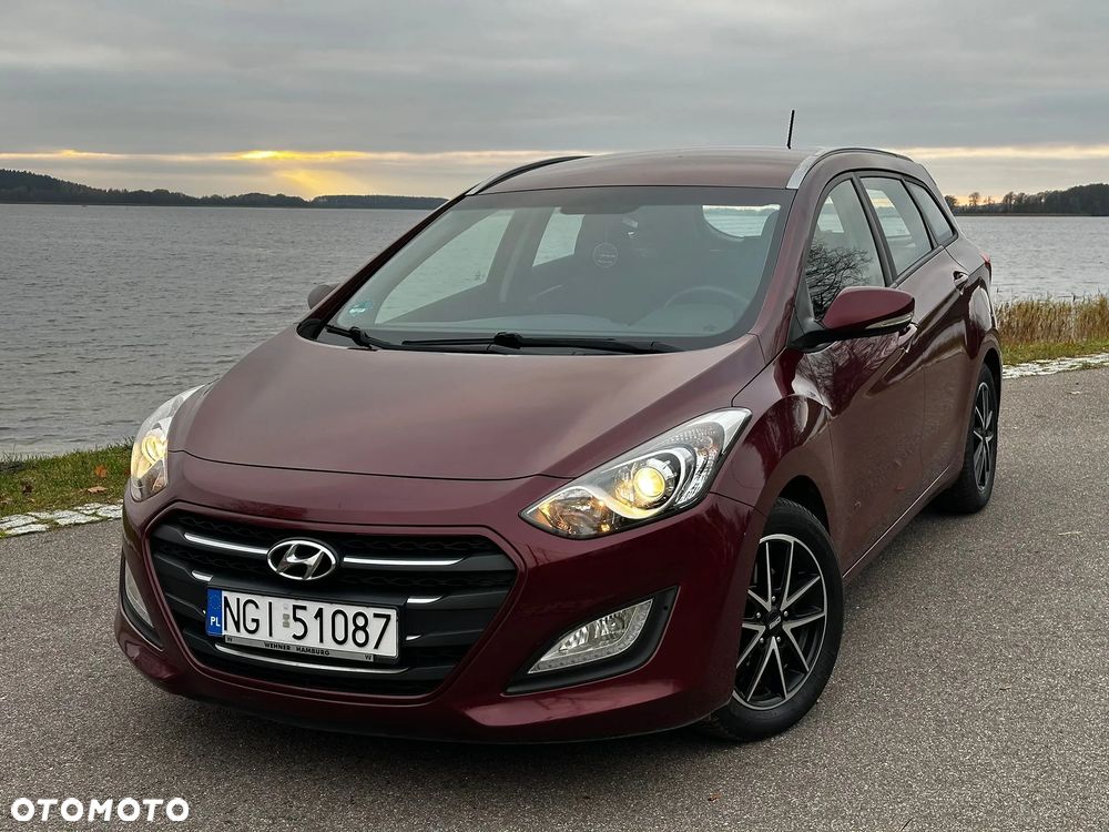 Hyundai i30 blue 1.6 CRDi Trend - 1