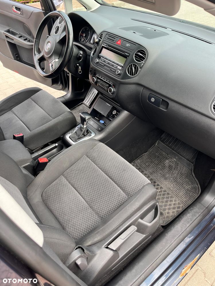 Volkswagen Golf Plus 2.0 TDI Comfortline DSG - 2