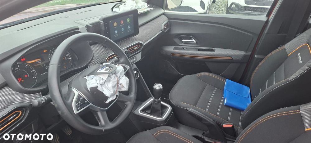 Dacia Sandero Stepway TCe 100 Prestige - 11
