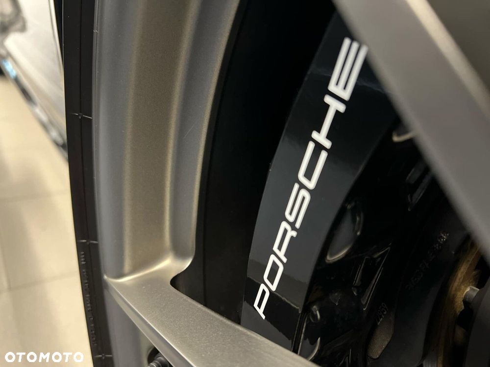 Porsche 911 Edition 50Y Design - 37