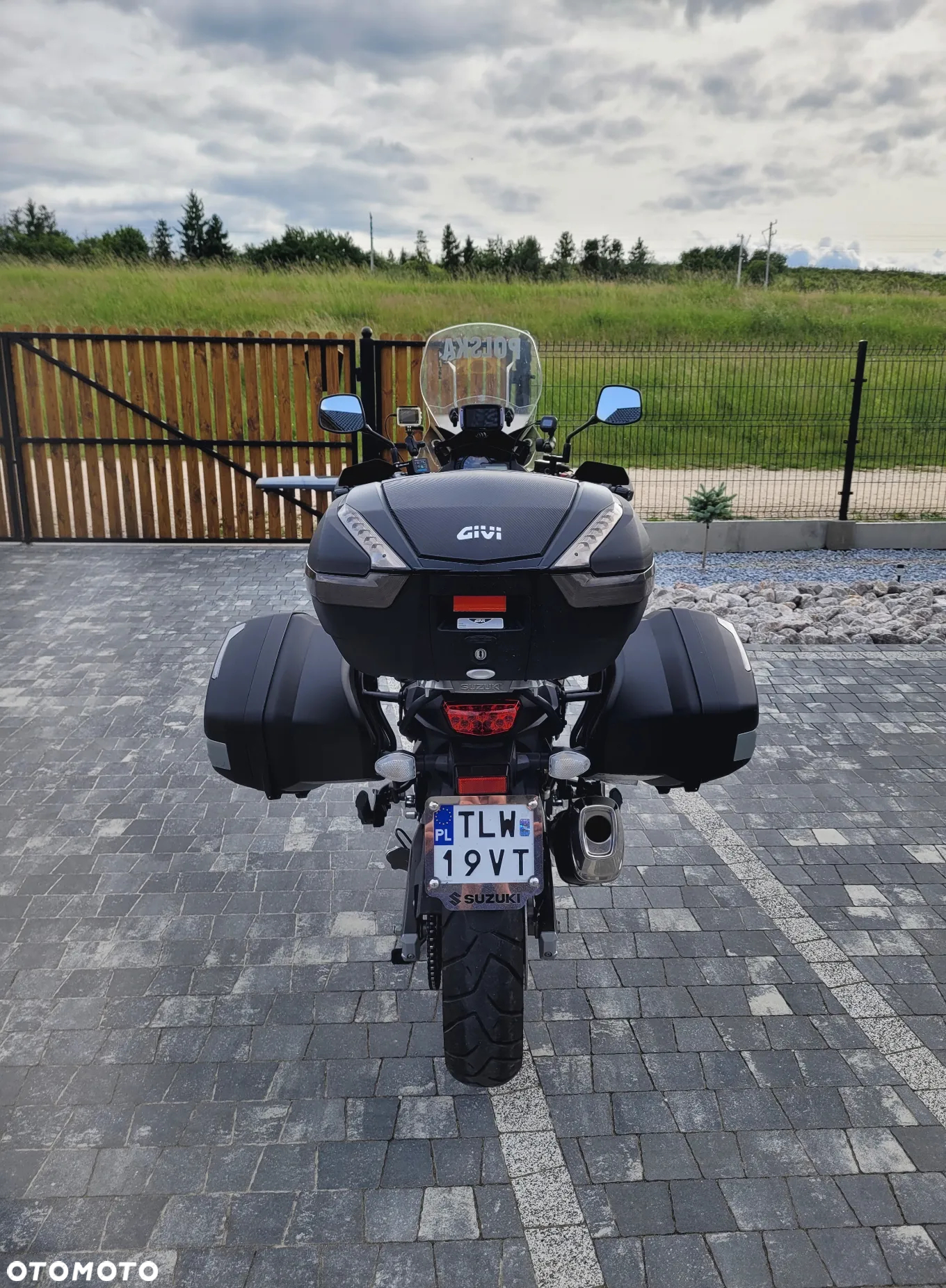 Suzuki V-STROM - 15
