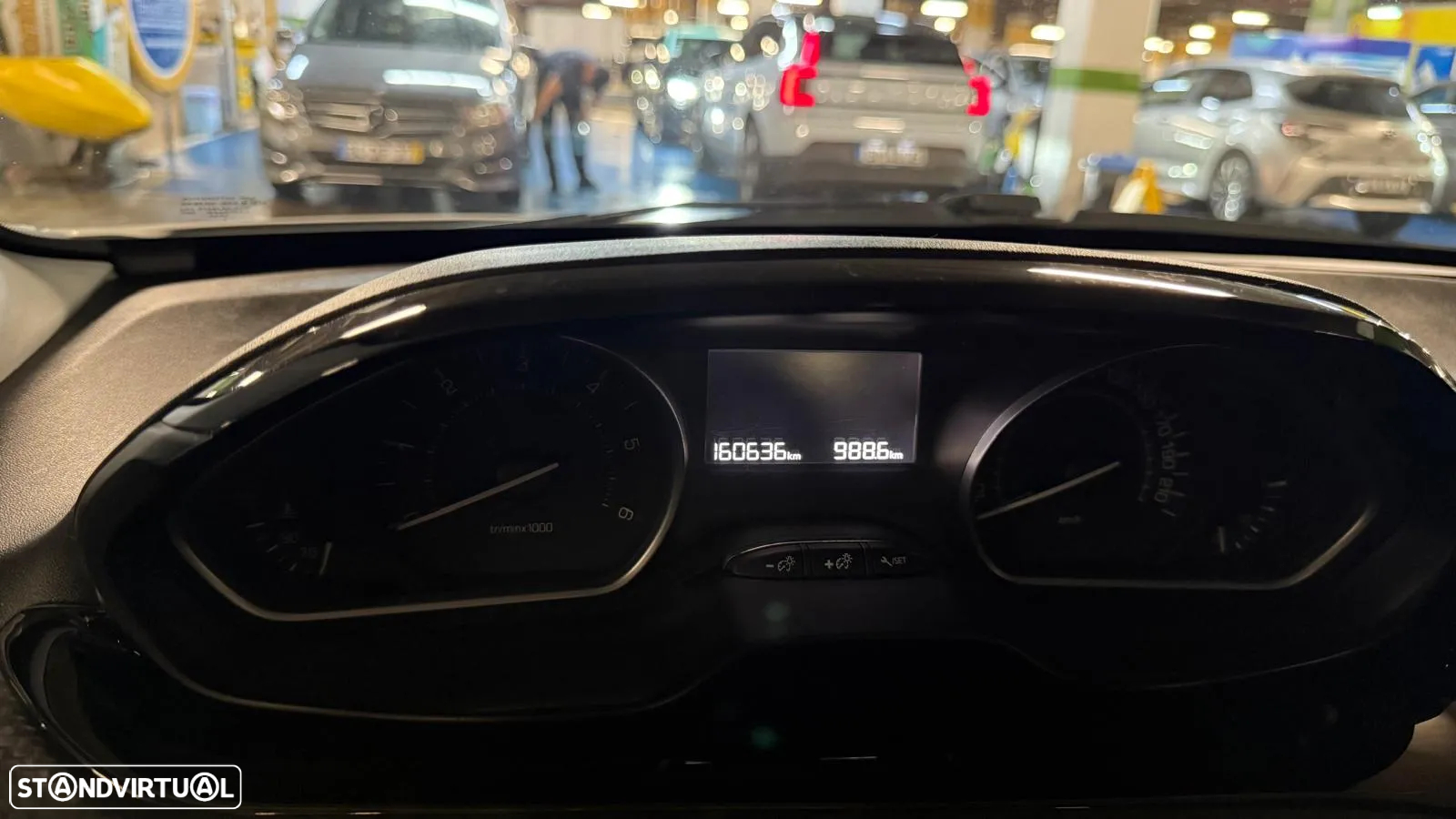 Peugeot 208 1.6 BlueHDi Style - 6