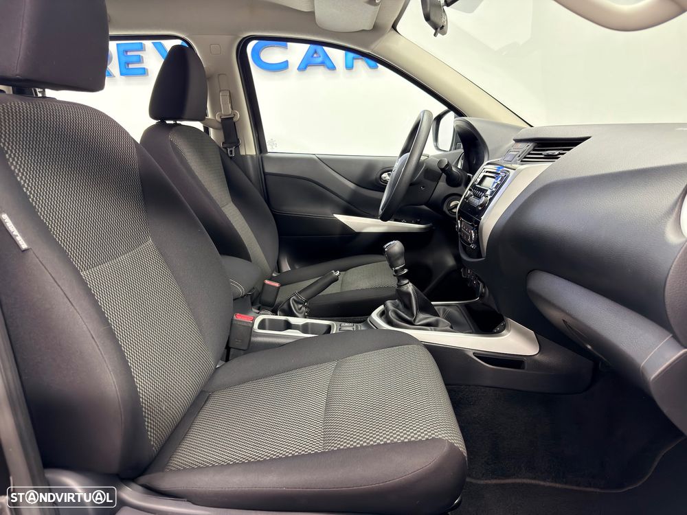 Nissan Navara 2.3 dCi CD 4WD Tekna - 18