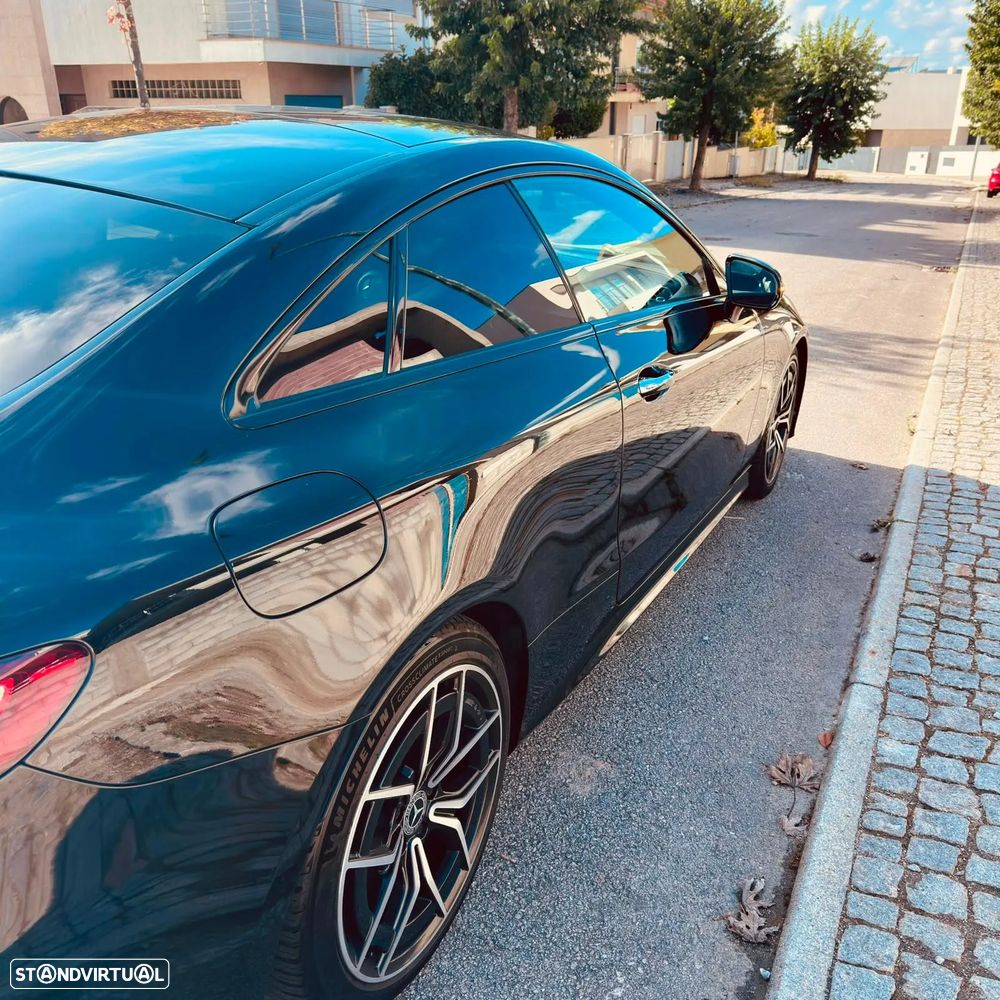 Mercedes-Benz E 220 d Aut. - 4