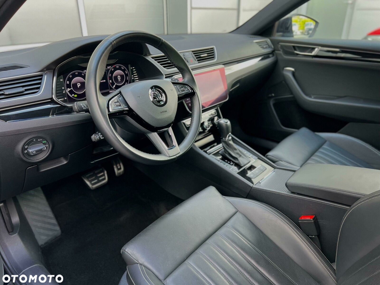Skoda Superb 2.0 TDI 4x4 L&K DSG - 10
