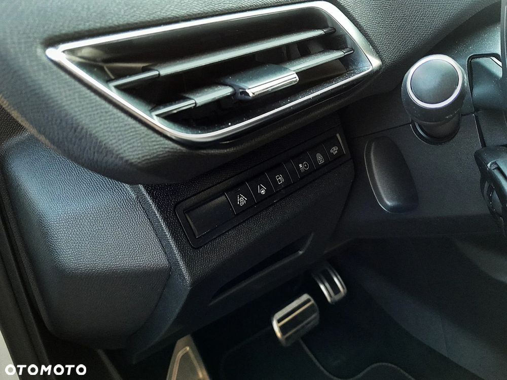 Peugeot 3008 Hybrid4 300 e-EAT8 GT - 13
