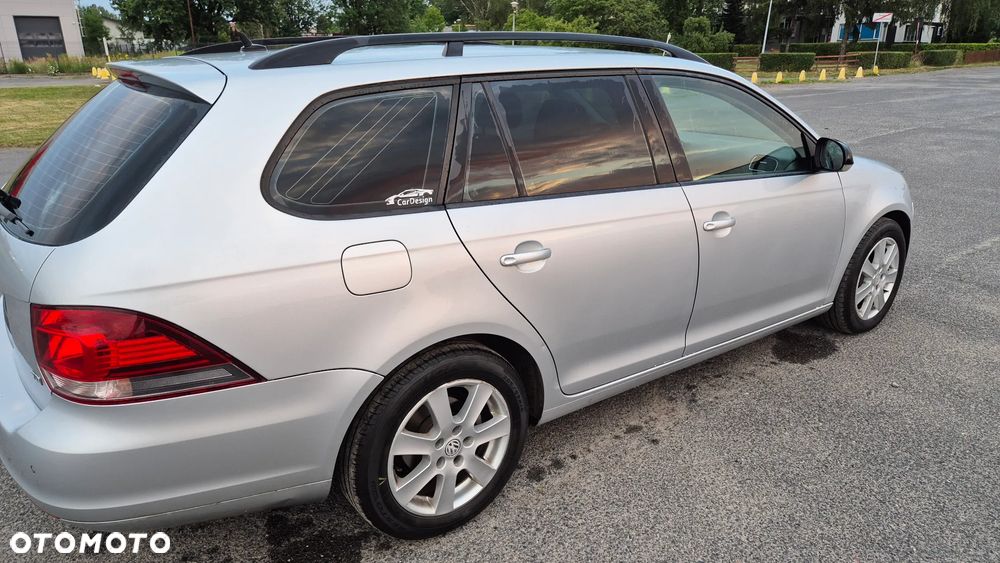 Volkswagen Golf 1.6 TDI Comfortline - 4