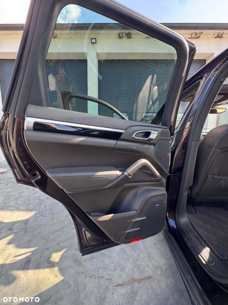 Porsche Cayenne Tiptronic S - 21