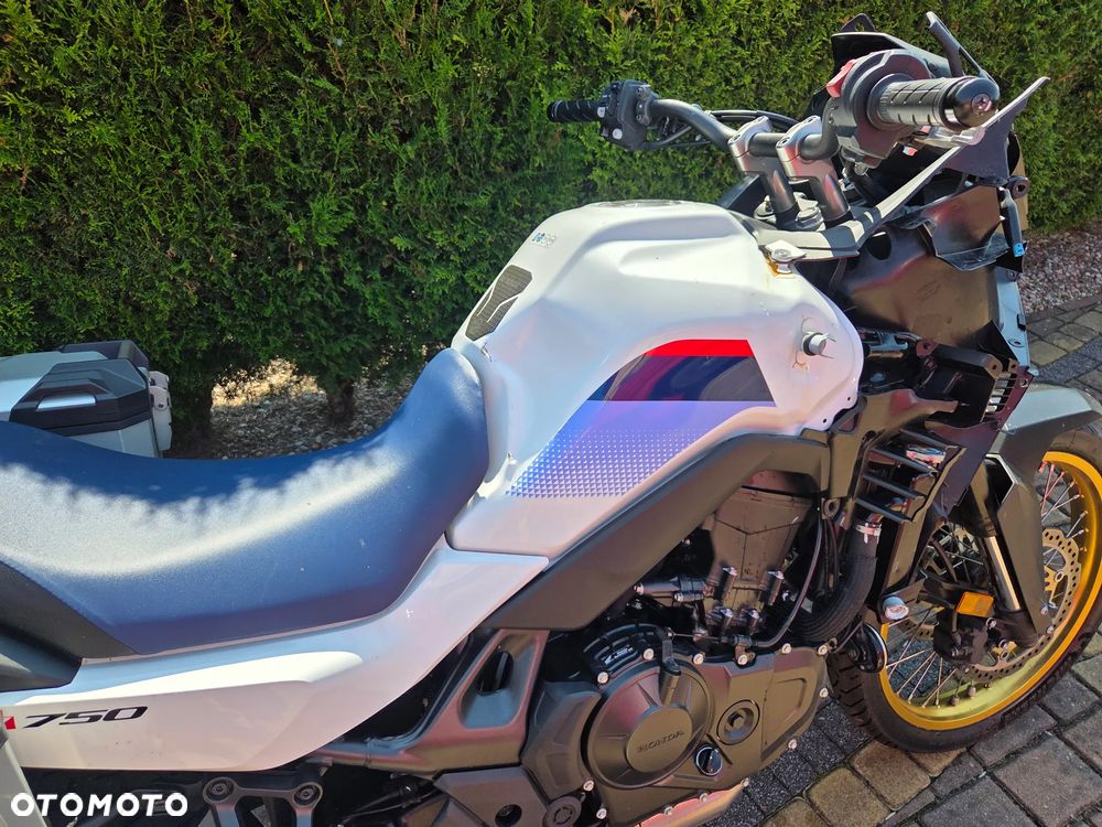 Honda Transalp - 7