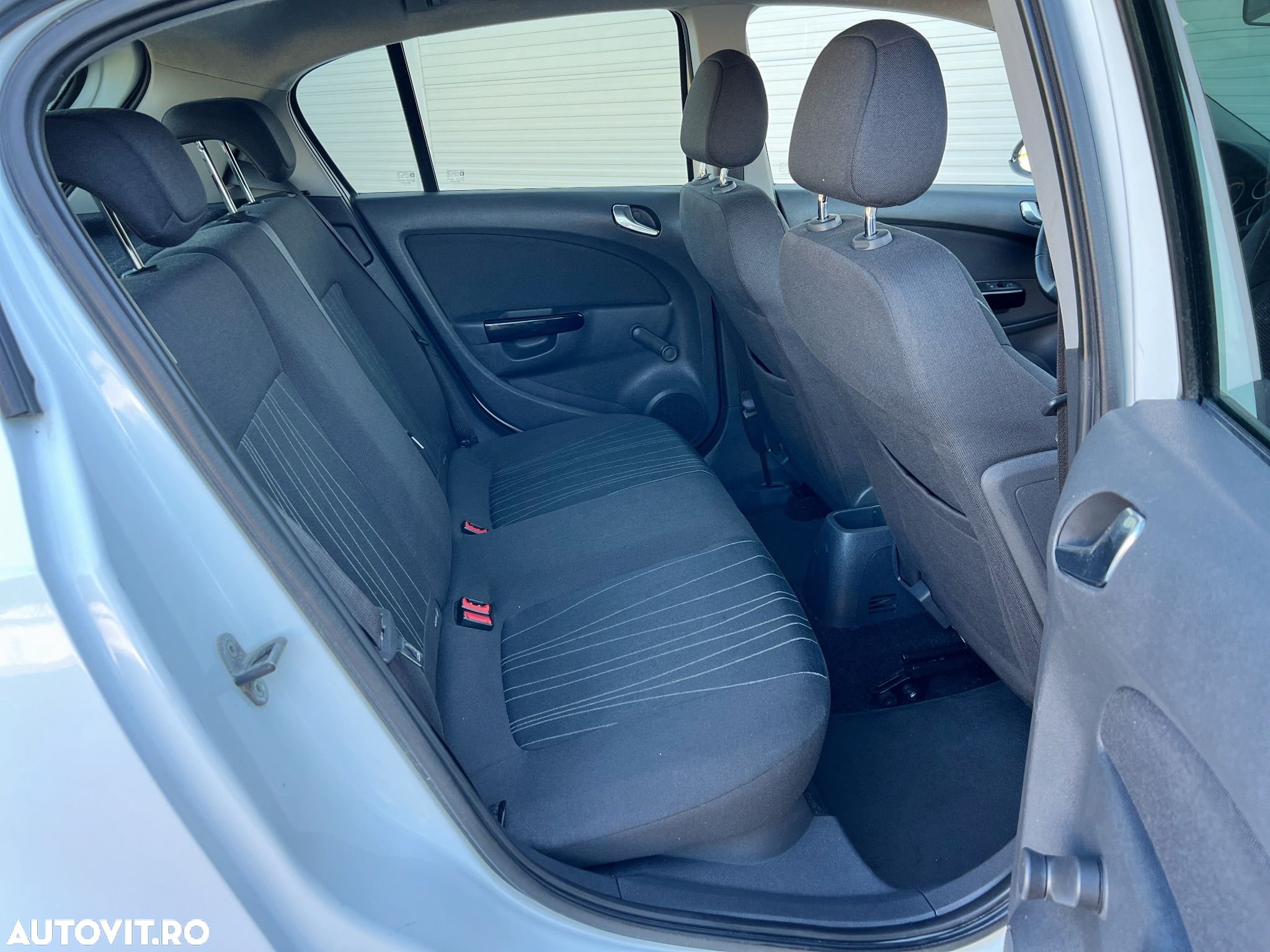 Opel Corsa 1.2 16V EcoFLEX Edition 111 Jahre - 10
