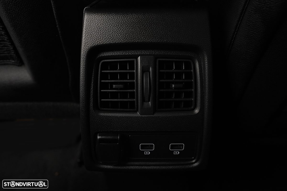 Renault Captur 1.0 TCe Techno Bi-Fuel - 25