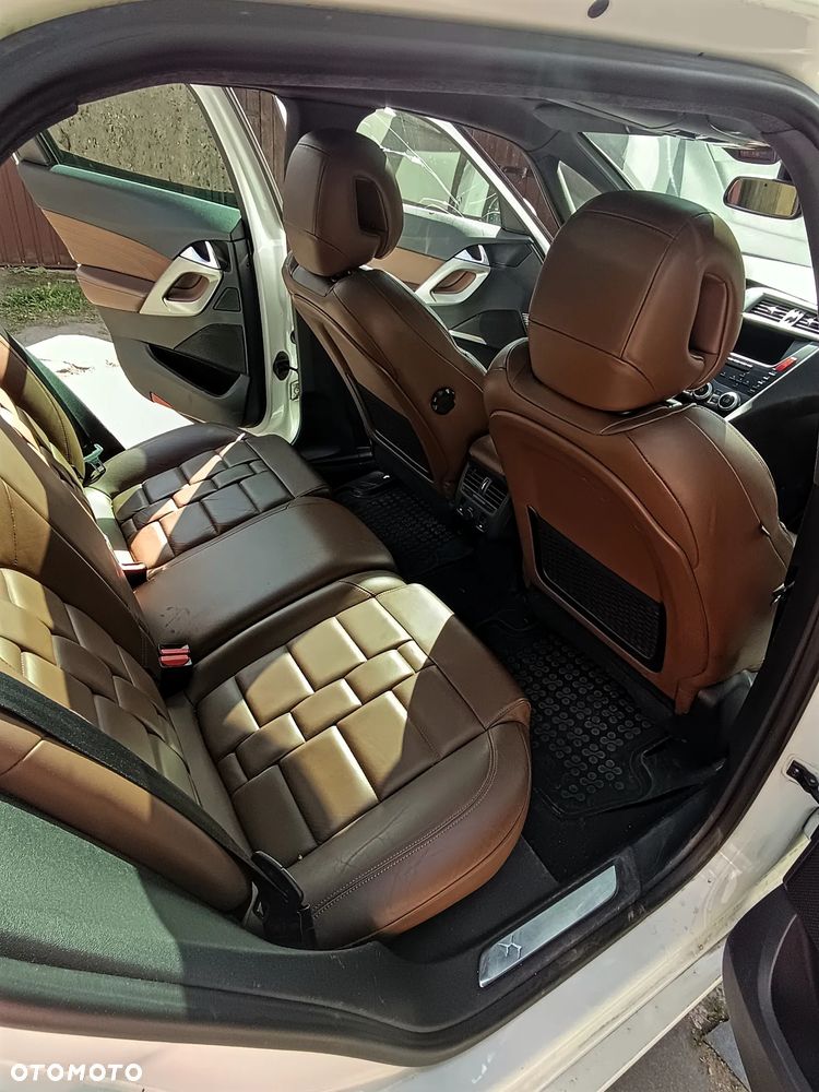 Citroën DS5 HDi 165 SportChic - 16