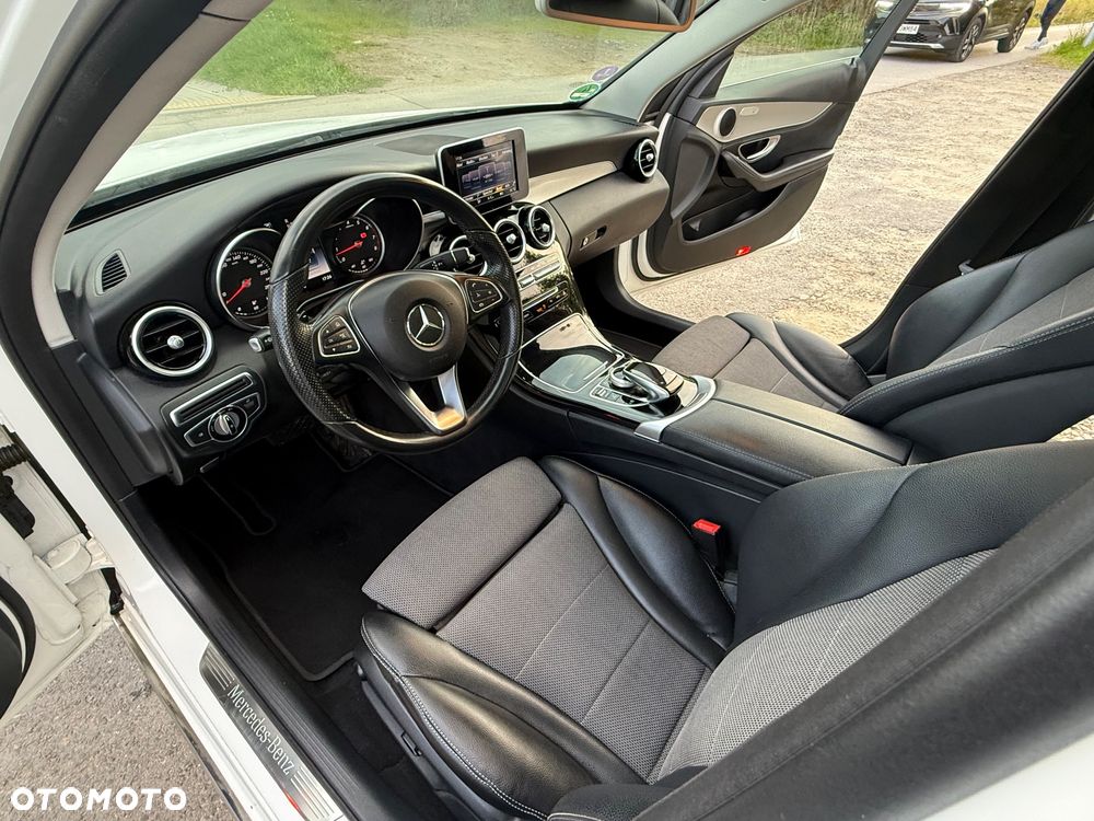 Mercedes-Benz Klasa C 180 9G-TRONIC Avantgarde - 9