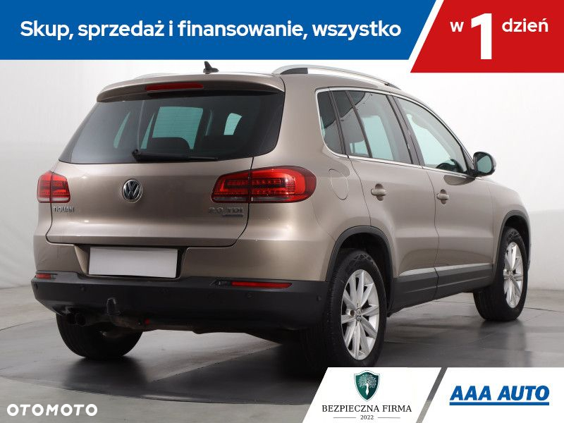 Volkswagen Tiguan - 6