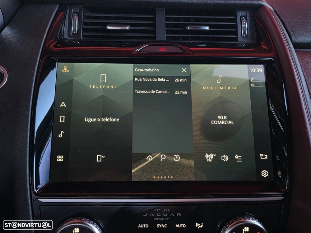 Jaguar E-Pace P300e AWD R-Dynamic S - 18